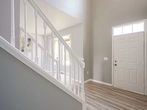 5th image of 5925 Keensburg Dr