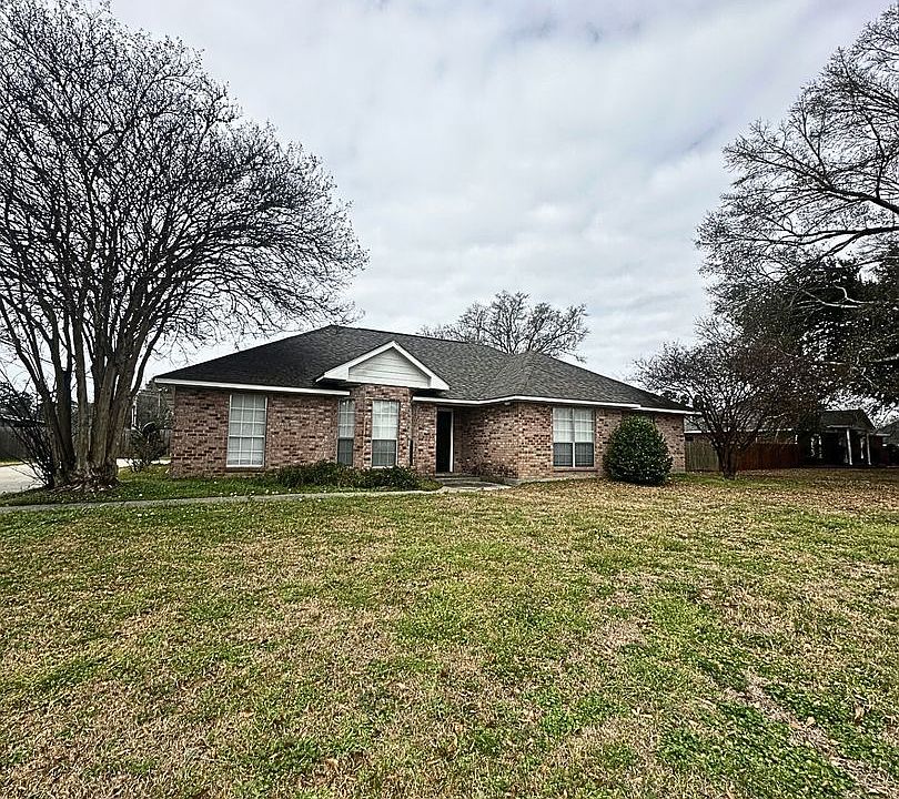 1st image of 41237 Schafer Dr