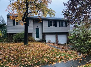 480 Pickerington Hills Dr, Pickerington, OH 43147