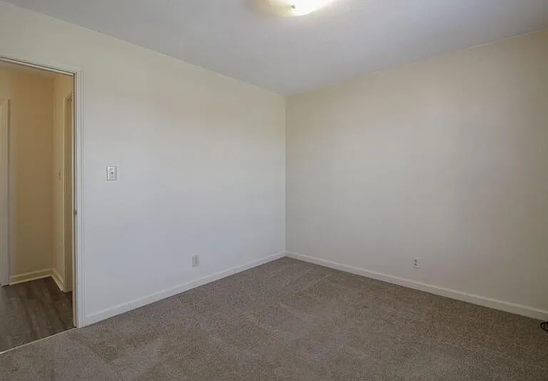 284-2 Northridge Dr — Photo 11
