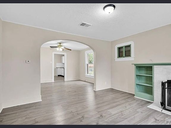 4th image of 2530 5th Ave
