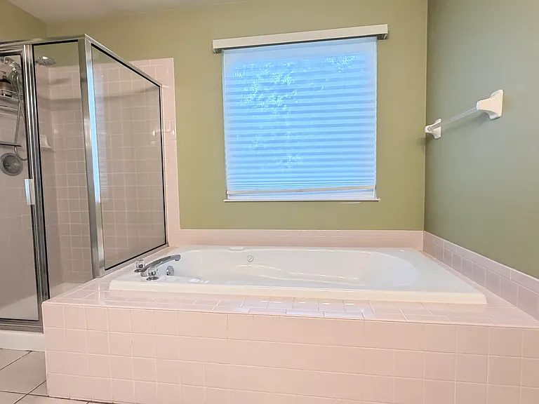 6112 Tarn Cir — Photo 26