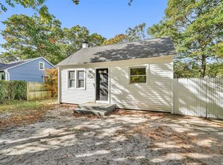 38 Broadway, Shirley, NY 11967