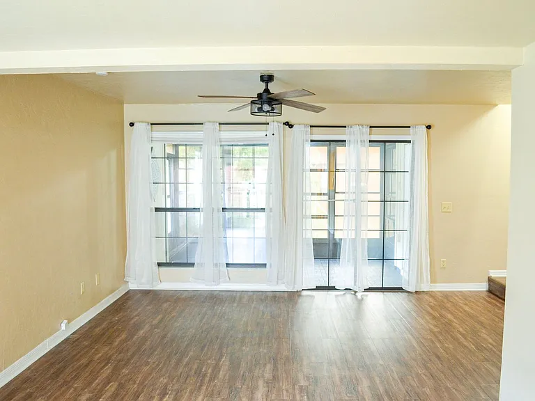 5821 SW 8th Pl — Photo 11