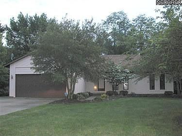 1st image of 28050 Louise Dr