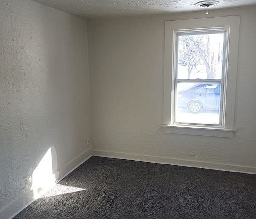 3rd image of 714 4th Ave