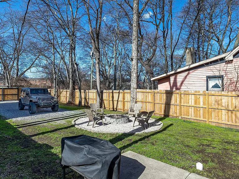 108 Claiborne St — Photo 16