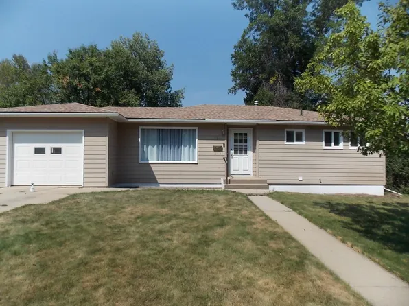 120 Crystal Dr, Lewistown, MT 59457