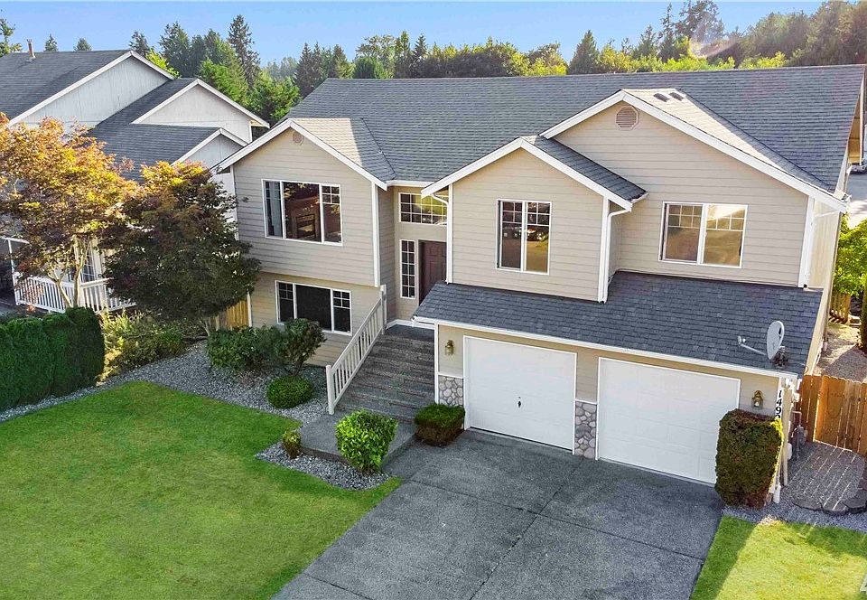 1st image of 14924 93rd Ave E