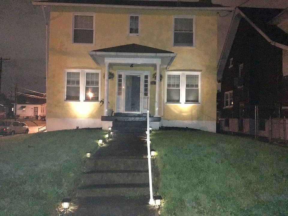2nd image of 301 Glendora Ave