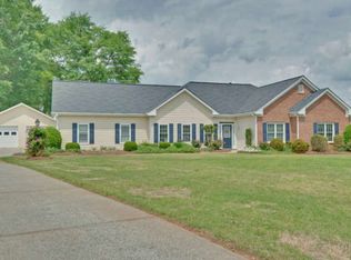 360 Olde Wick Trl, Hoschton, GA