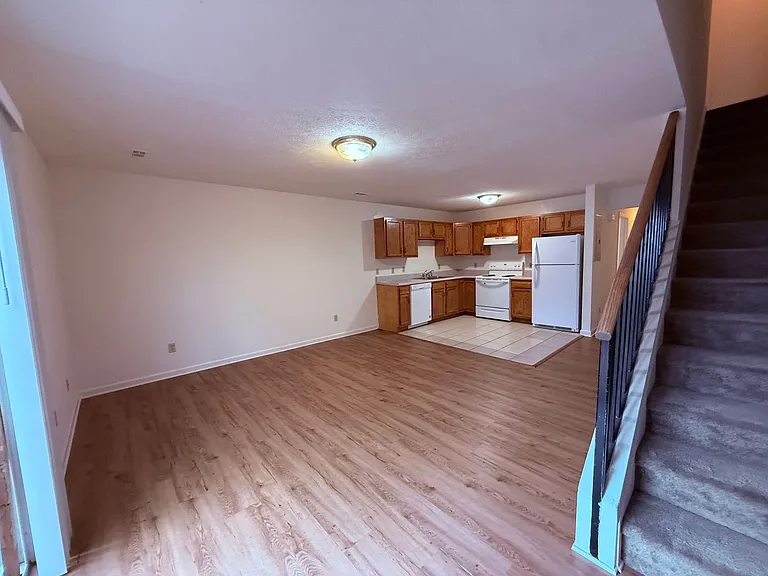 65 Majestic Dr — Photo 7