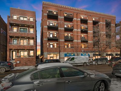 2222 W Belmont Ave Unit 203, Chicago, IL, 60618