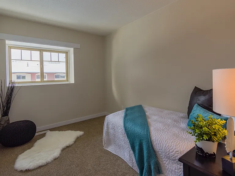 163 Greenwood Vl — Photo 14