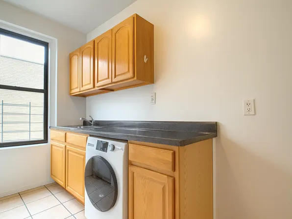 150 Haven Avenue image 10 of 16