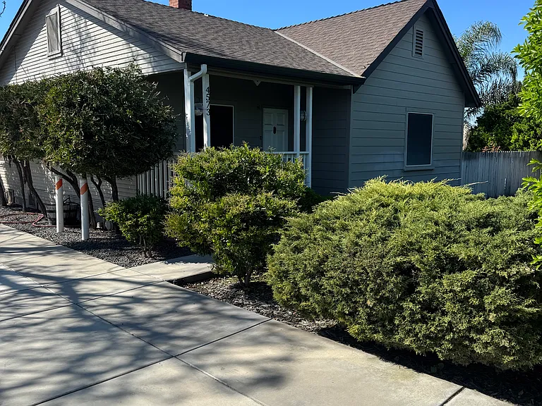 4730 Hope Ln — Photo 2