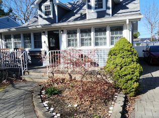 69 Cedarhurst Rd, Brick, NJ 08723