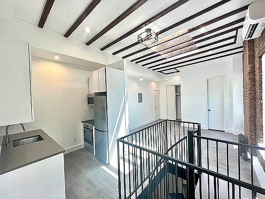 5th image of 485 Pacific St #D5