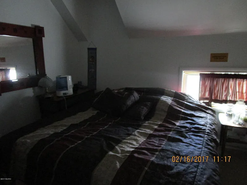 Thumbnail 12