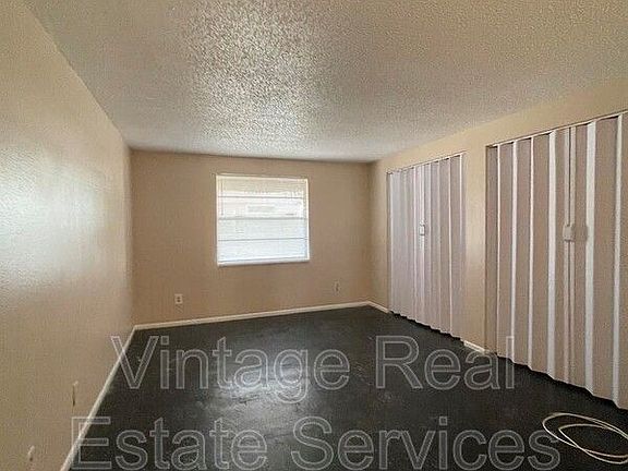 4th image of 10205 Vista Cove Ct