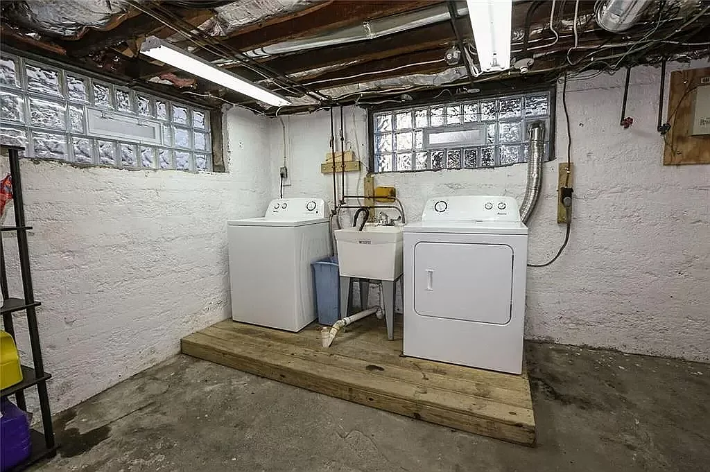 Building Photo - 75 Vassar St #75