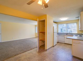 320 Lincoln St #2B-1BA-950SQFT, Fairview, OR 97024