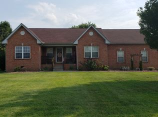 206 Allen Dr, Greenbrier, TN 37073