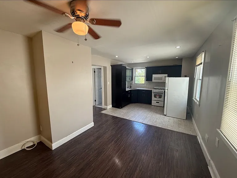 105 Pilgrim Pl #2 — Photo 4