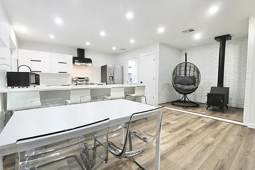 8239 Roy Ln Photo 1