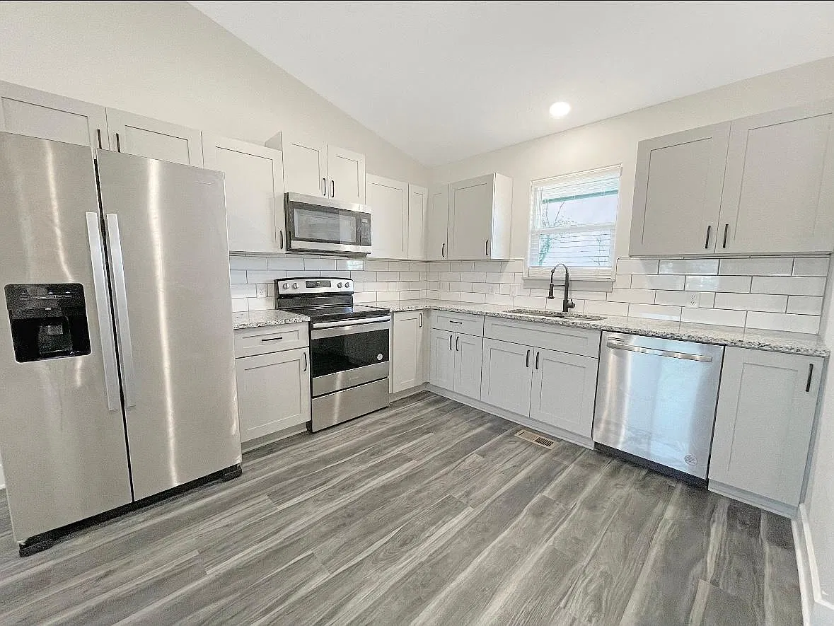 5373 N Toben St — Photo 3