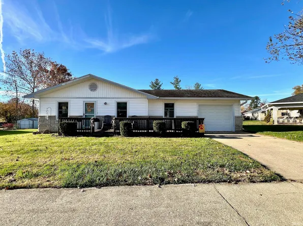 2858 Hillside Dr, Bedford, IN 47421