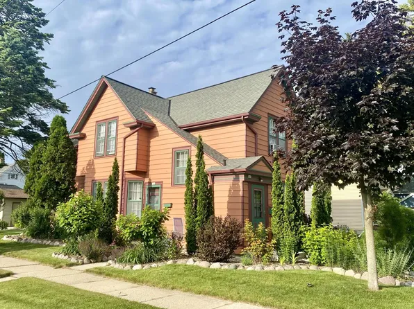 464 West Michigan STREET, Port Washington, WI 53074