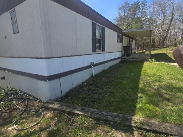 271 Estes Rd, Clay City, KY 40312