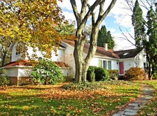 1130 Sunset View Dr, Bethlehem, PA 18017
