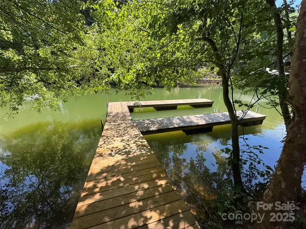 3542 Mount Pleasant Rd, Sherrills Ford, NC 28673
