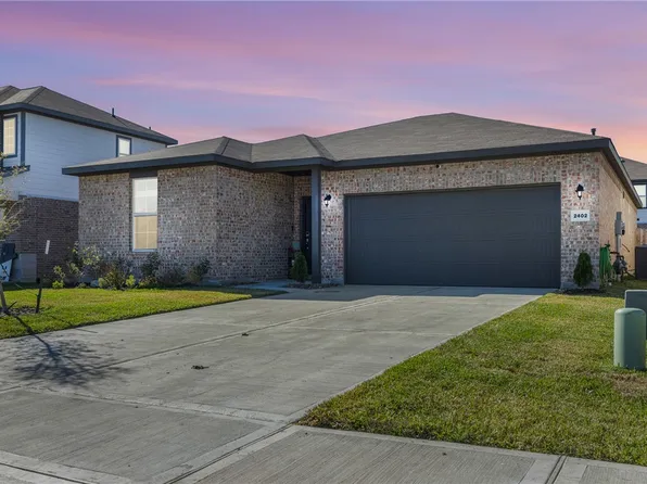 2402 River Way Dr, Navasota, TX 77868