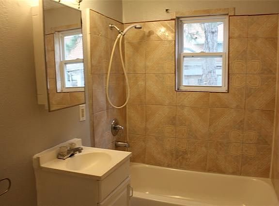 5th image of 2216 Independence St