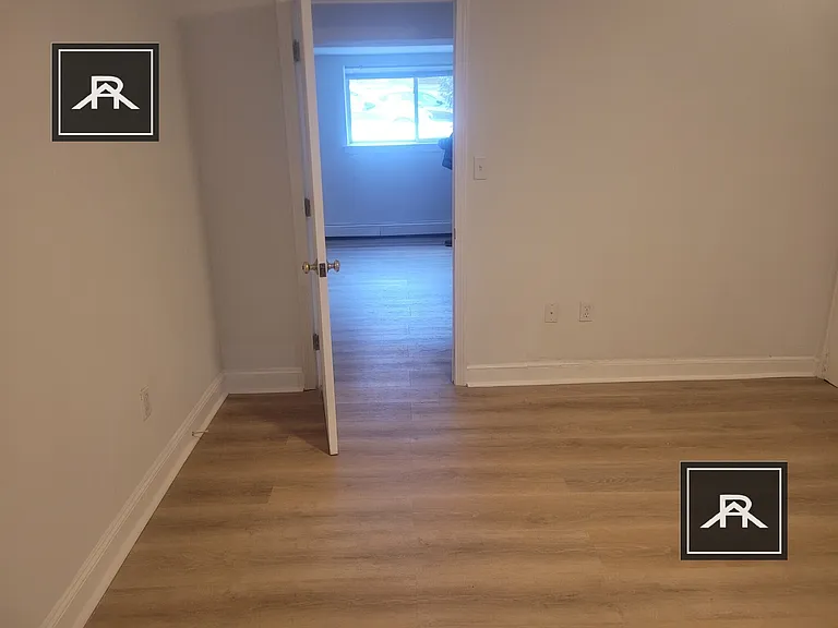 62 Selkirk Rd #1 — Photo 13