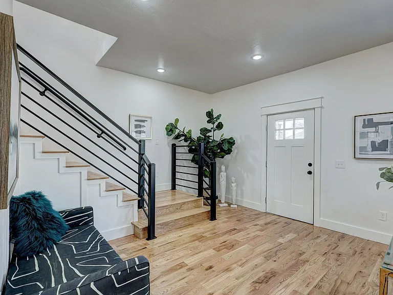 1316 NW 16th St — Photo 9