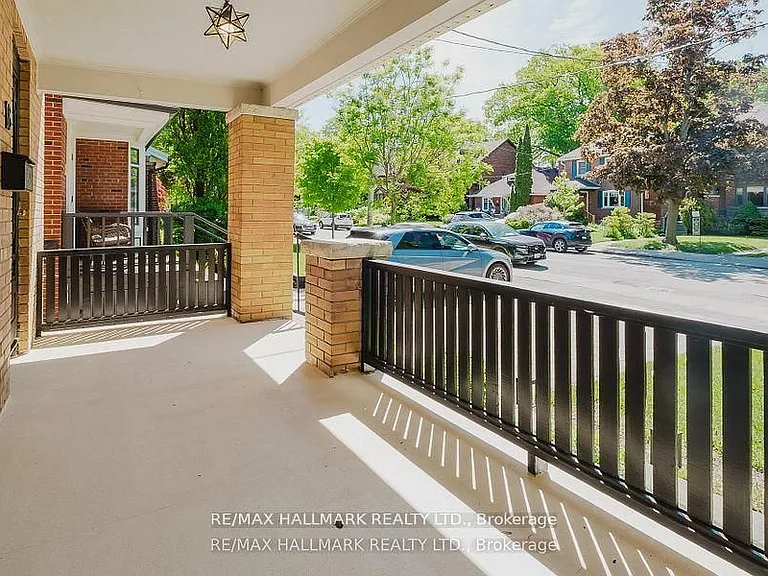 18 Glen Stewart Ave — Photo 22