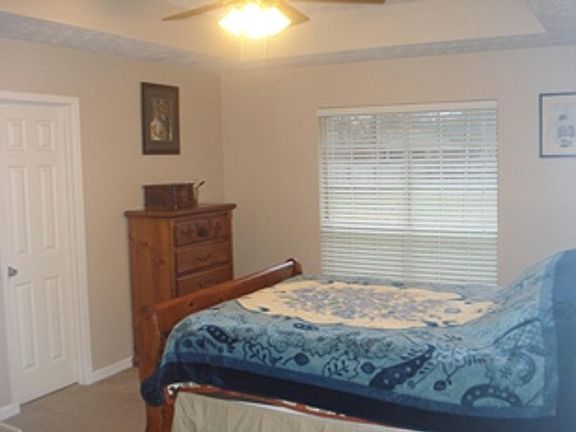 4th image of 406 Saddlewood Dr