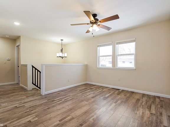 4th image of 400 W Orange St