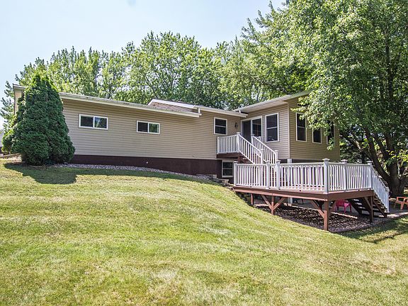 5th image of 1828 Oak Knoll Dr NE