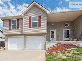 506 NW 71st Ter, Kansas City, MO 64118
