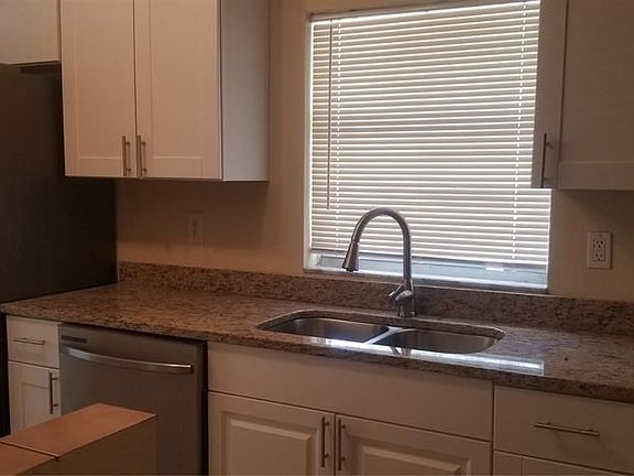 2nd image of 504 Palmetto St