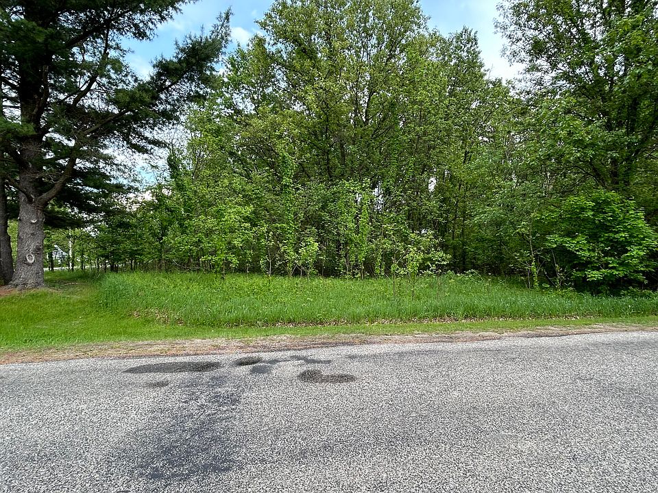 2nd image of Pine Tree Lane Lot 29