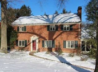 20 Woodland Dr, Pittsburgh, PA