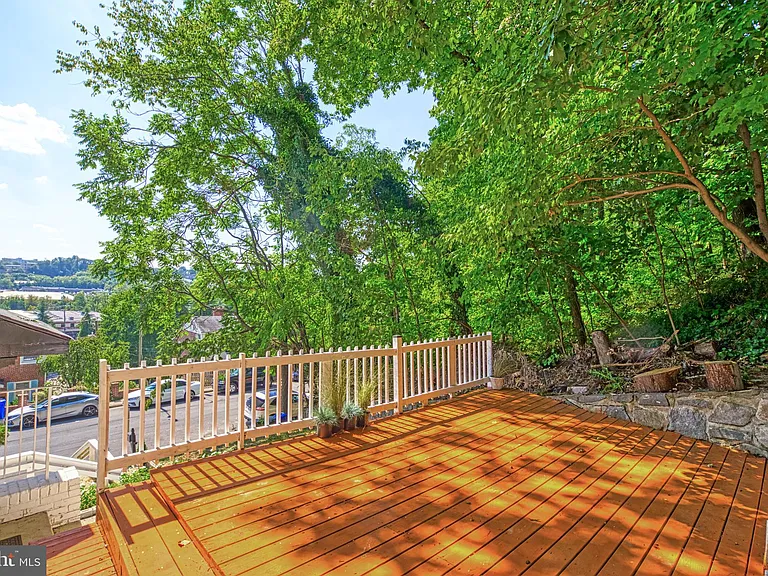 3731 Kemper Rd — Photo 3