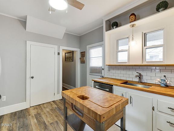 3rd image of 214 13th St