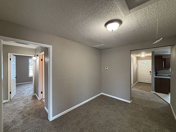 4th image of 3214 Bishop St